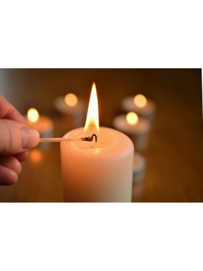 Natural candle series. 15 x 8 cm